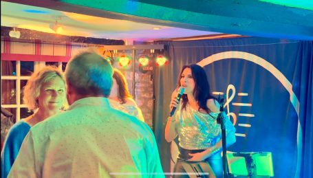 Aliki Sings entertainment - Rhythm Sisters acoustic music sets