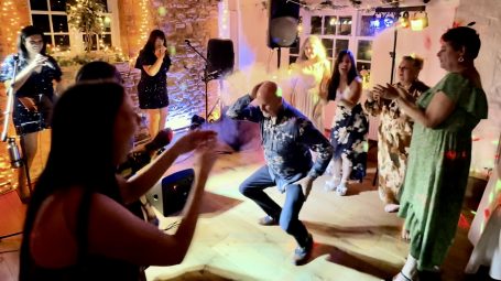 Aliki Sings Entertainment - Wedding guests having a great time on the dance floor - Wiltshire