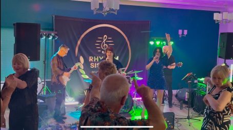 Aliki Sings Entertainment - Malmesbury, Bristol, Live music, Band, Female party Duo