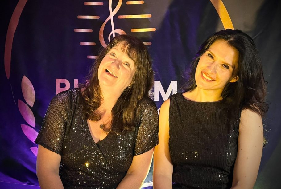 The Rhythm Sisters - Aliki Sings Entertainment female Duo covering Bath, Bristol and Gloucestershire