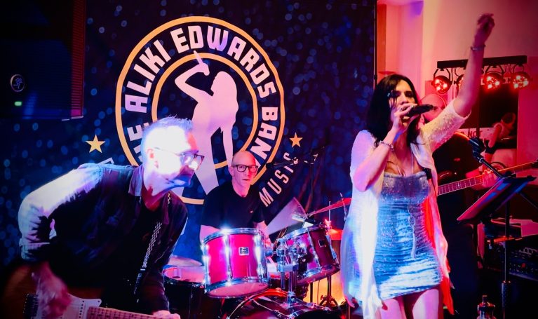 The Aliki Edwards Band keeping the dance floor alight - Aliki Sings Entertainment